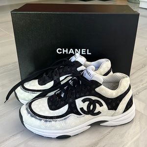 CHANEL Printed Suede Calfskin Sneakers size 39.5